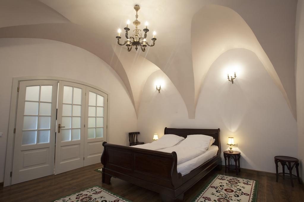 Green Door Apartment Sibiu Quarto foto